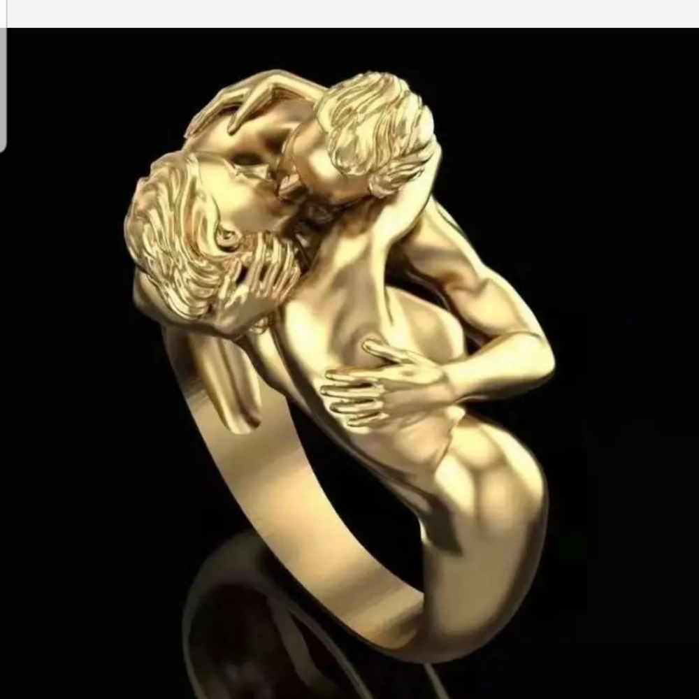Adam and Eve Kiss Ring